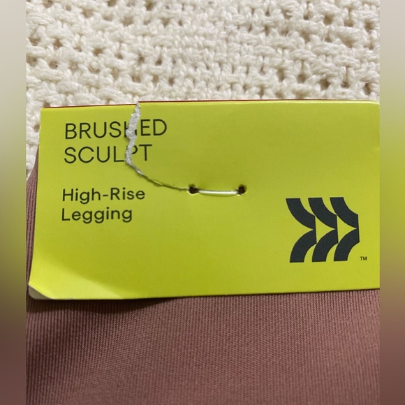 Women's Brushed Sculpt High Rise Pocket Leggings 28" All in Motion Clay Pink XS - Picture 2 of 5